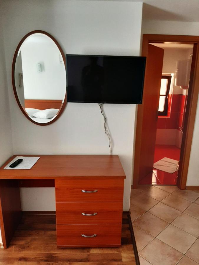 Old Town Cres Apartments Luaran gambar