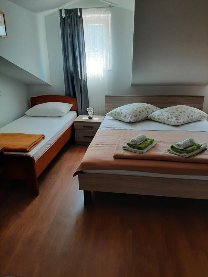 Old Town Cres Apartments Luaran gambar