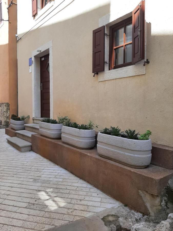 Old Town Cres Apartments Luaran gambar