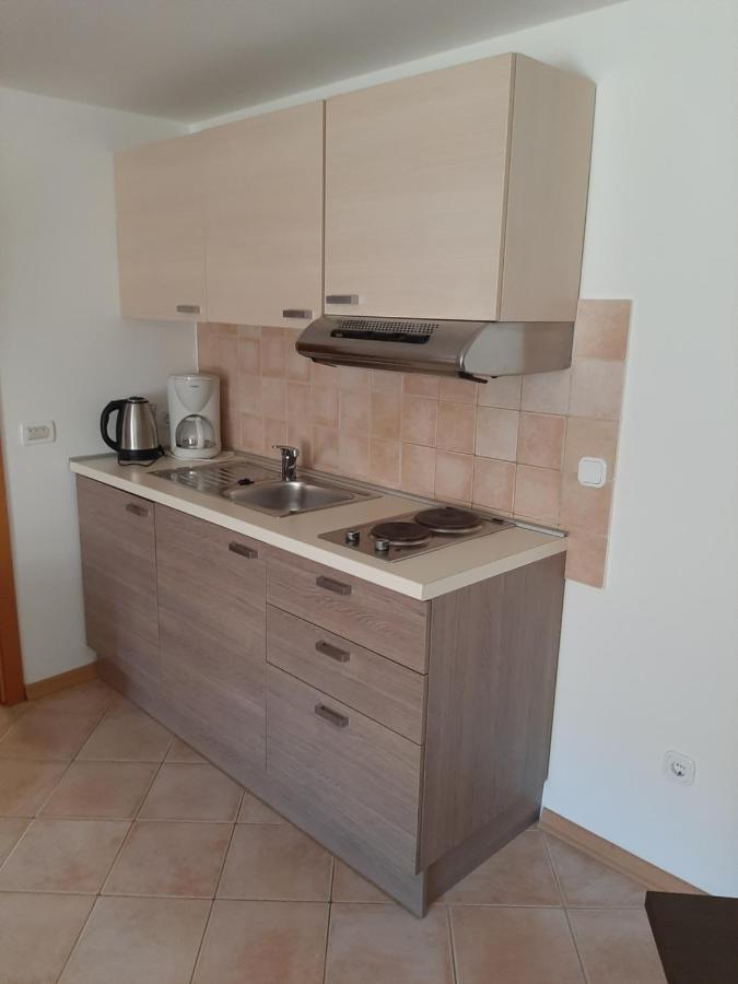 Old Town Cres Apartments Luaran gambar