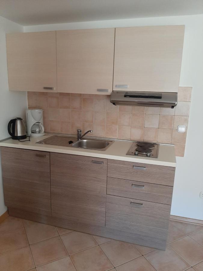 Old Town Cres Apartments Luaran gambar
