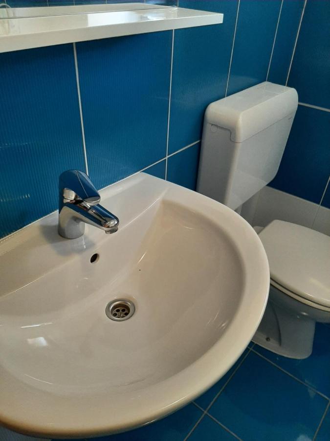 Old Town Cres Apartments Luaran gambar